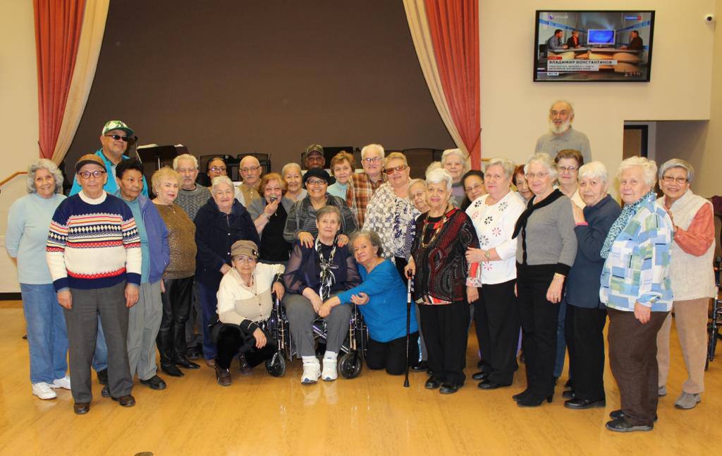 Golden Years Care – Бесплатный дневной дом для пожилых людей!